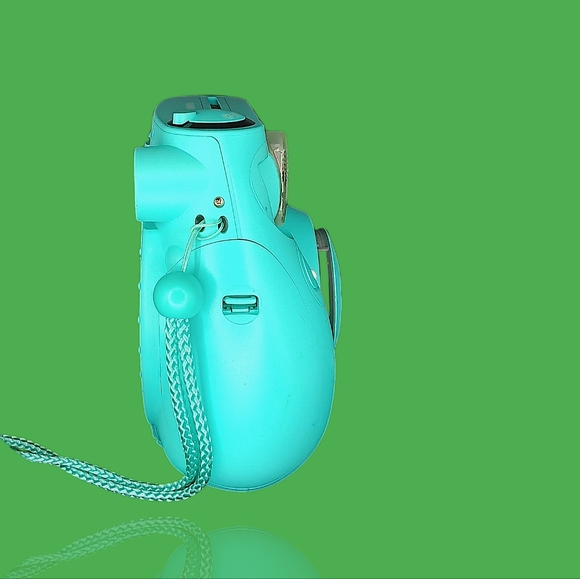 Fujifilm Instax Mini 7S Camera - Picture 4 of 11